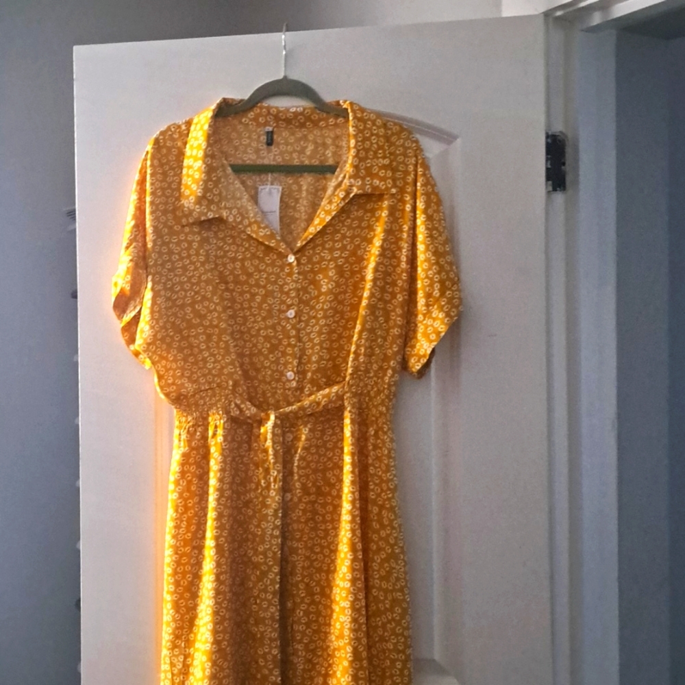 Brovave Women's Collar Neck Button Down Tie/elastic Waist LG. NWT